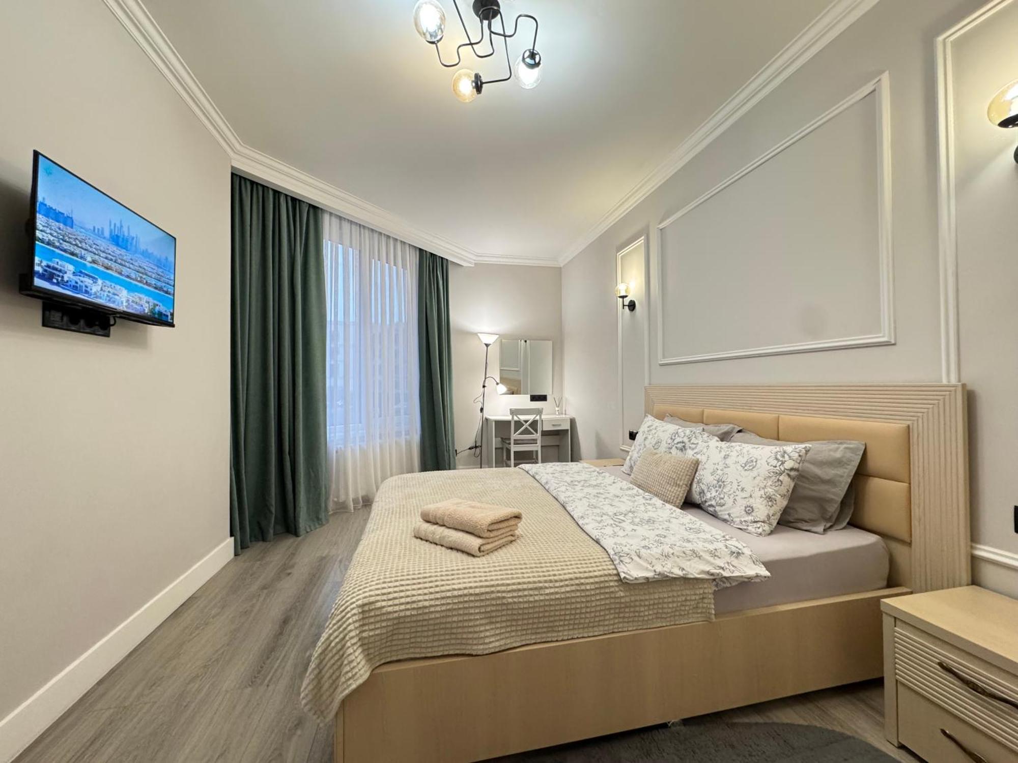 Two Bedroom Apartment In The Center, With Parking, Address Avram Iancu 32 Kisinyov Kültér fotó