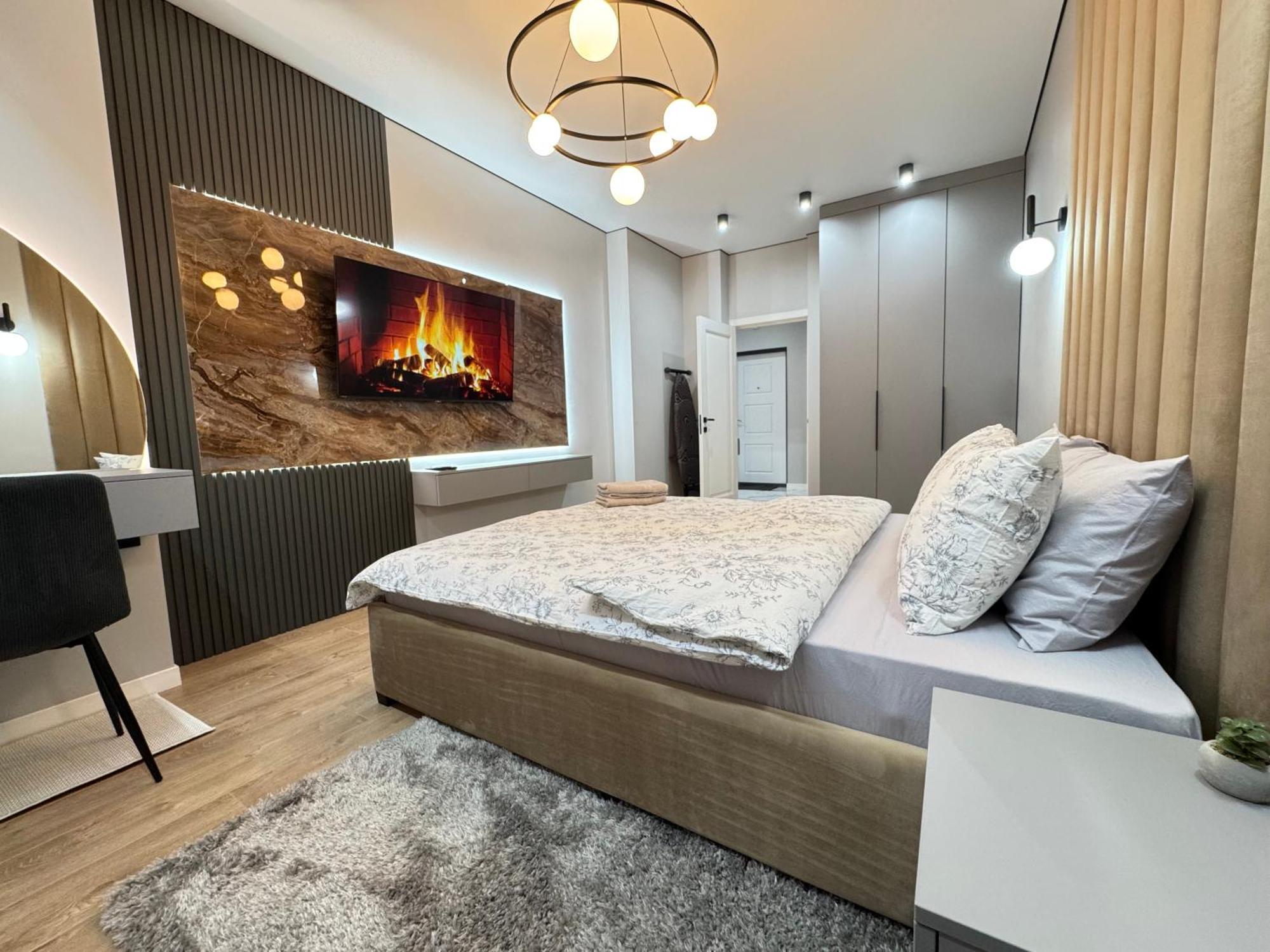 Two Bedroom Apartment In The Center, With Parking, Address Avram Iancu 32 Kisinyov Kültér fotó