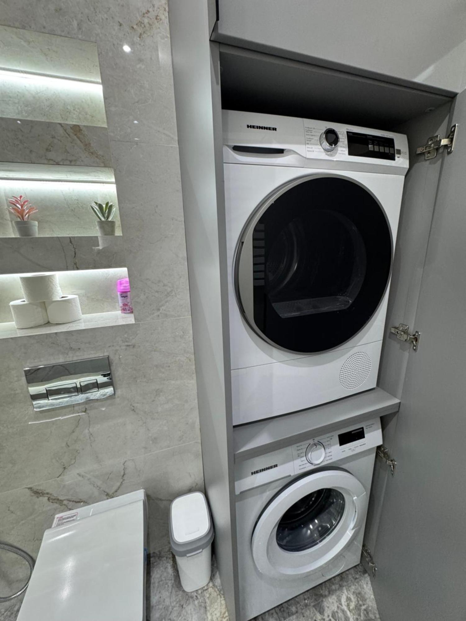 Two Bedroom Apartment In The Center, With Parking, Address Avram Iancu 32 Kisinyov Kültér fotó