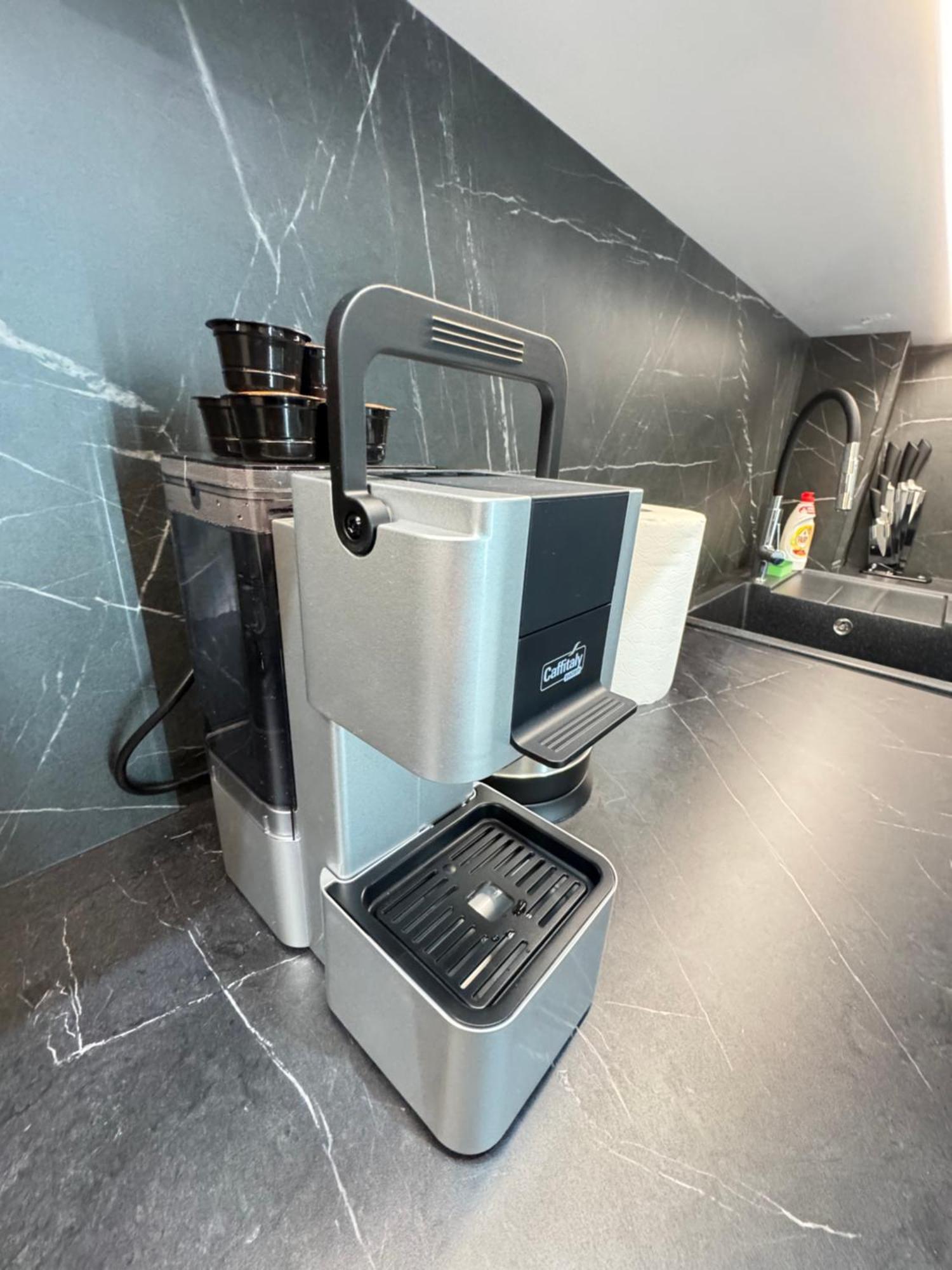 Two Bedroom Apartment In The Center, With Parking, Address Avram Iancu 32 Kisinyov Kültér fotó